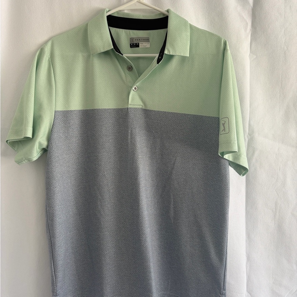 PGA Tour Men's Green and Gray Polo Shirt, Medium